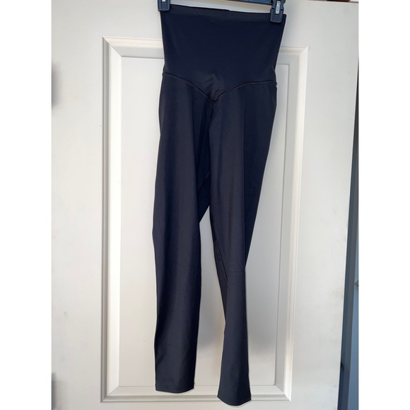 Curveez BLACK HI-WAIST SHAPE-WEAR LEGGINGS - SIZE MEDIUM - Picture 1 of 4
